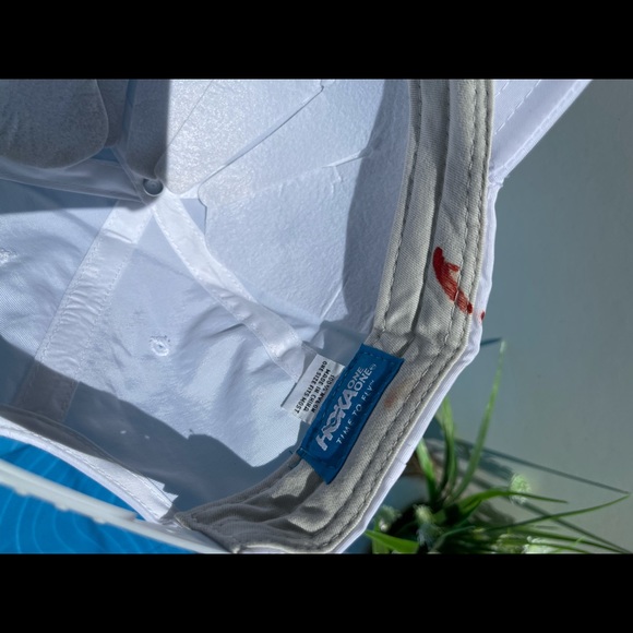 HOKA🔴Time to Fly white hat new without tags - Picture 5 of 7